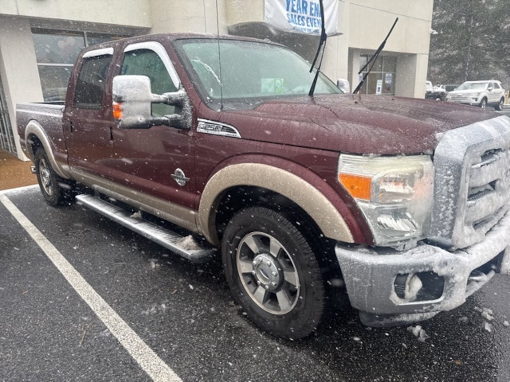 Used 2011 Ford F-250SD Lariat Truck
