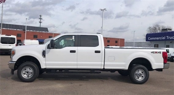 How long is the Ford F-250 Crew Cab standard bed?