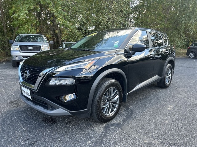2023 Nissan Rogue S's photo