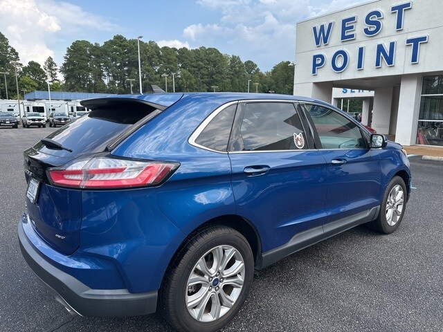 2022 Ford Edge Titanium photo 3