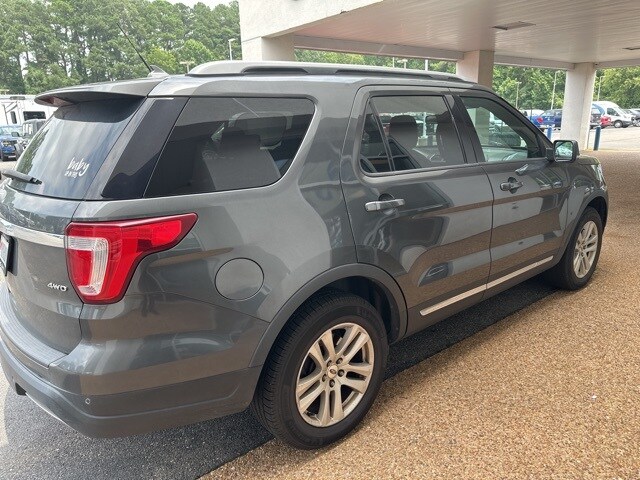 2019 Ford Explorer XLT photo 4