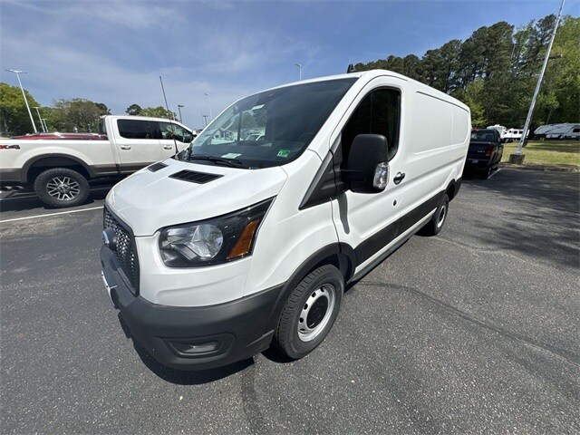 2025 Ford Transit photo 4