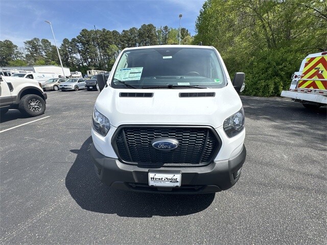 2025 Ford Transit photo 3