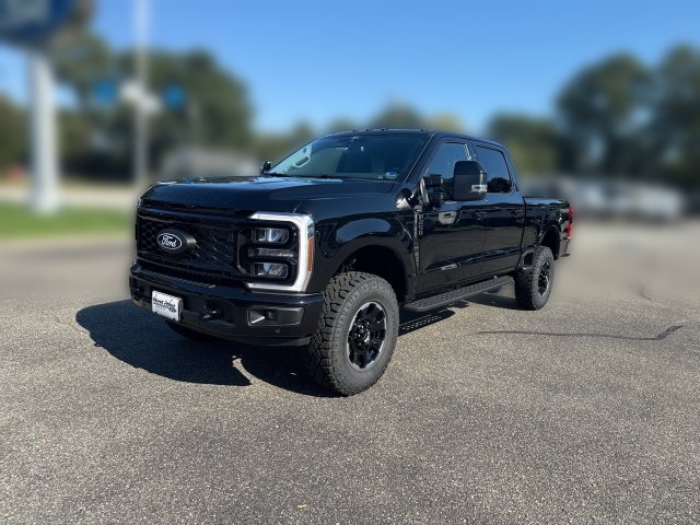 2027 Ford F-250 Lariat Crew Cab