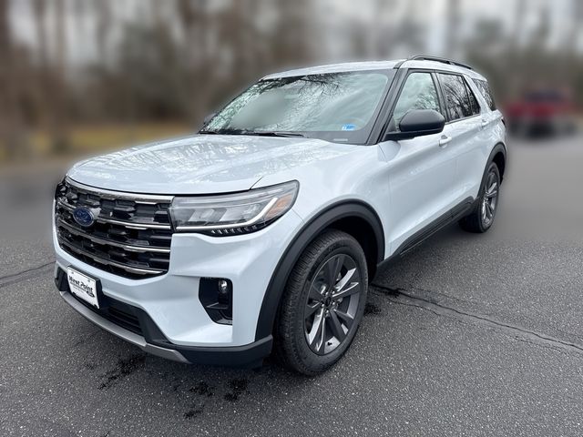 2026 Ford Explorer Active 4WD's photo