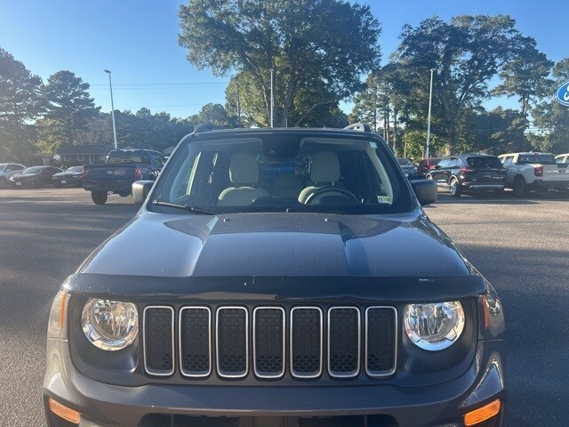 2022 Jeep Renegade Latitude photo 3