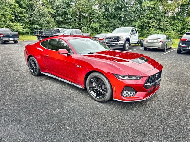 2024 Ford Mustang GT photo 2