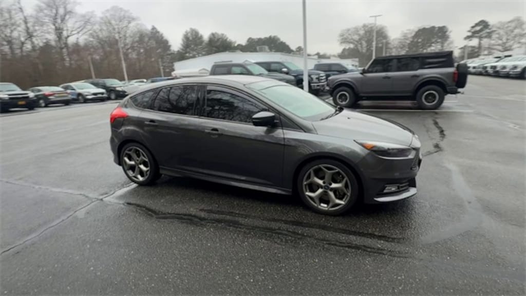 Used 2018 Ford Focus ST Hatchback