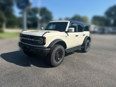 2026 Ford Bronco Outer Banks Sport Utility