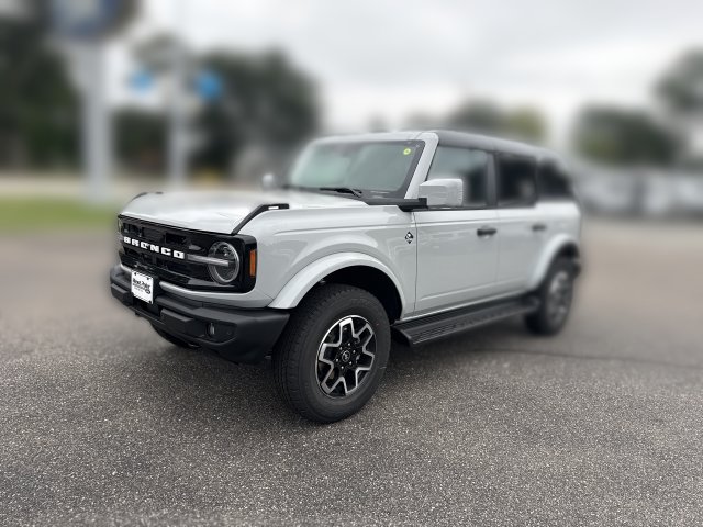 2026 Ford Bronco Outer Banks SUV