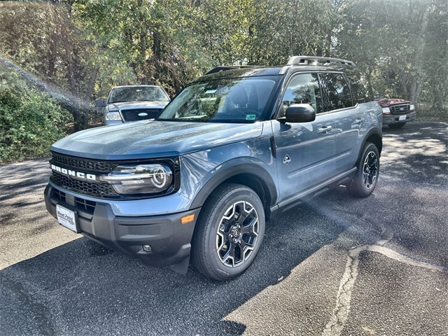 2025 Ford Bronco Sport Outer Banks's photo