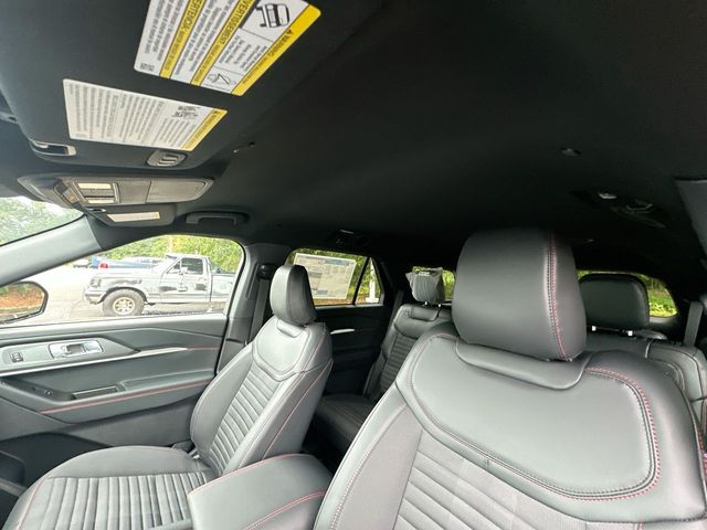 2025 Ford Explorer ST-LINE - Photo 19