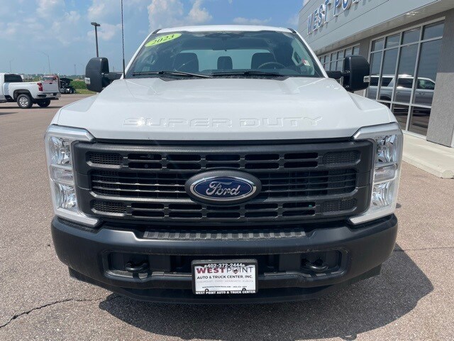 2023 Ford F-350 XL photo 3