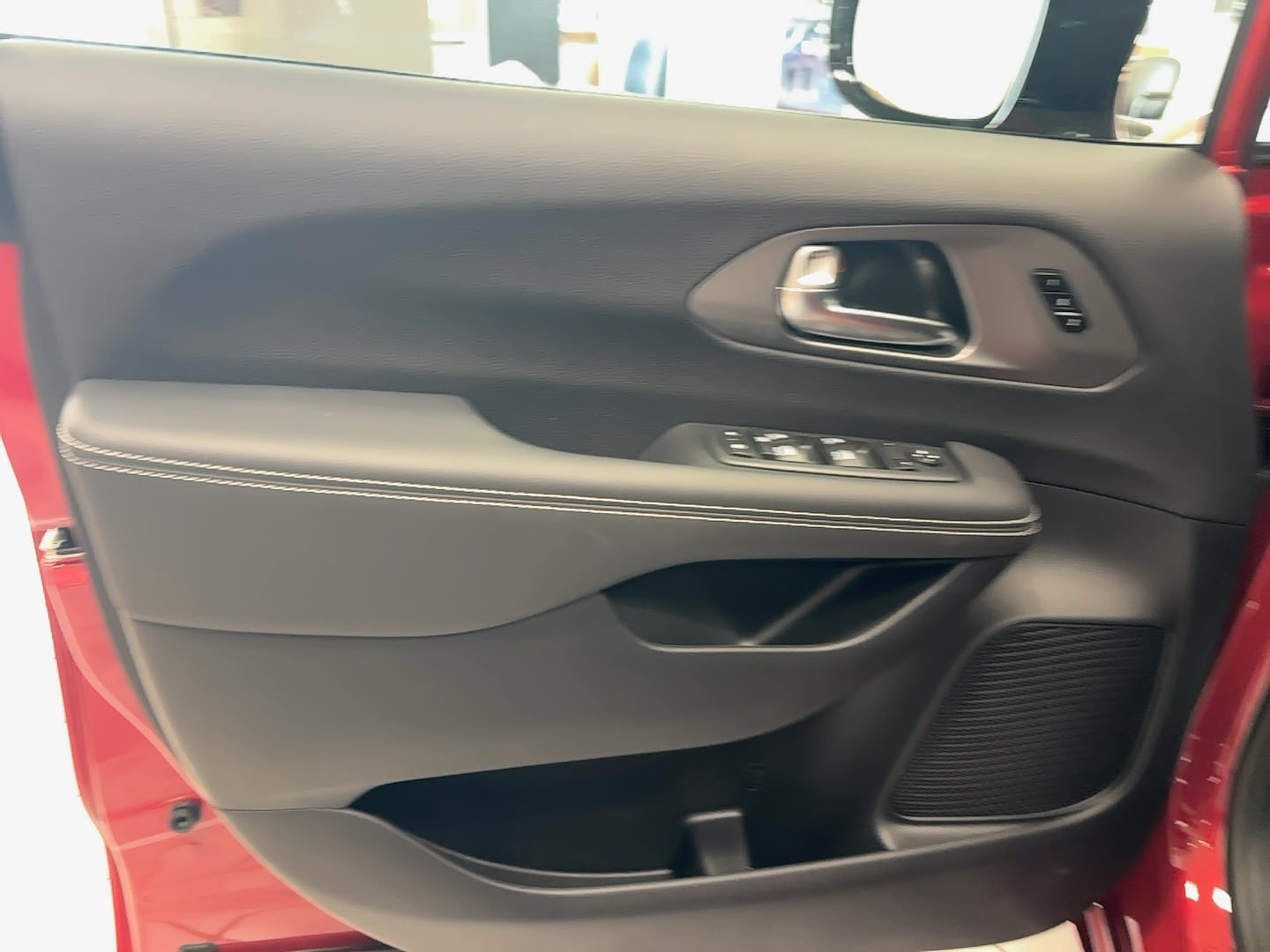 2026 Chrysler Pacifica Select - Photo 14
