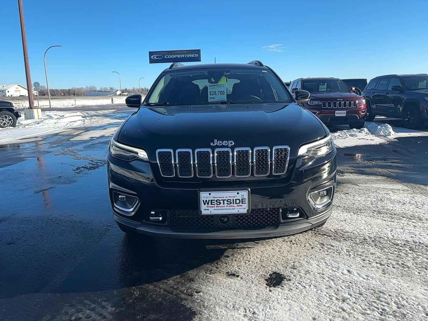 Used 2022 Jeep Cherokee Limited with VIN 1C4PJMDX1ND548180 for sale in Thief River Falls, Minnesota