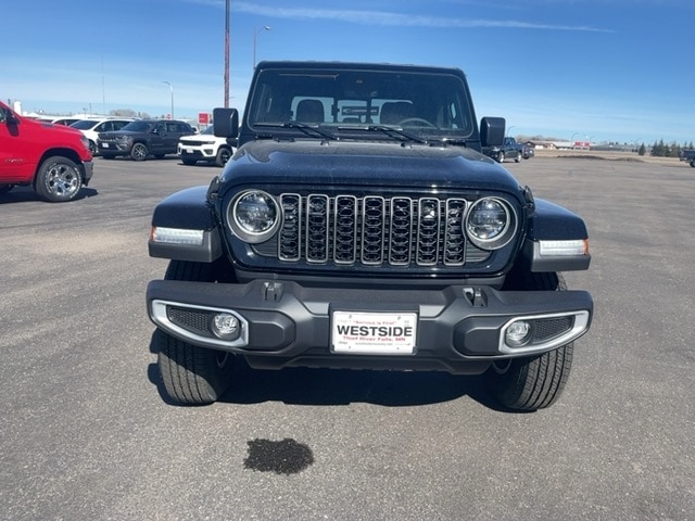 2024 Jeep Gladiator Sport S photo 3