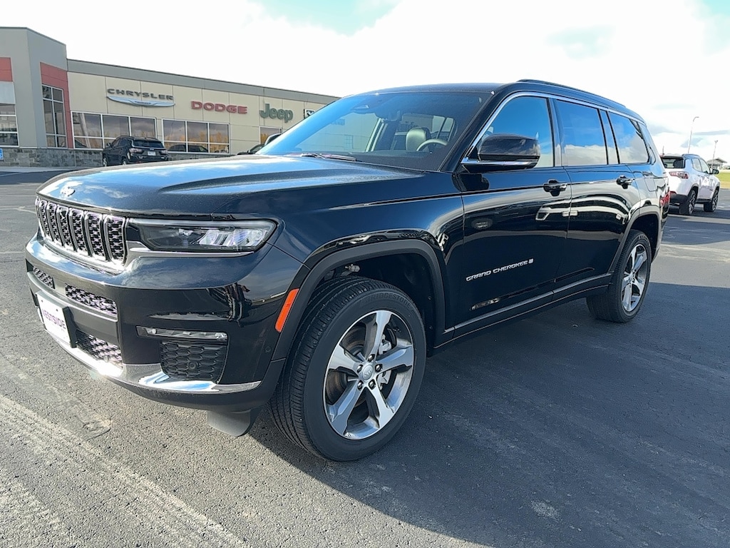 New 2025 Jeep Grand Cherokee L LIMITED 4X4 Sport Utility