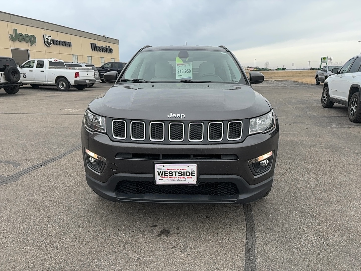 Used 2018 Jeep Compass Latitude with VIN 3C4NJDBB7JT251076 for sale in Thief River Falls, Minnesota