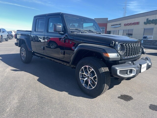 2024 Jeep Gladiator Sport S photo 2