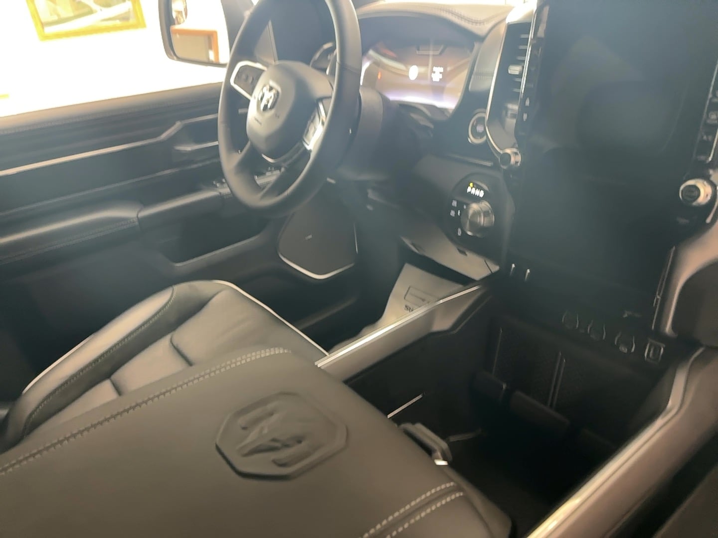2026 RAM 1500 Laramie - Photo 17