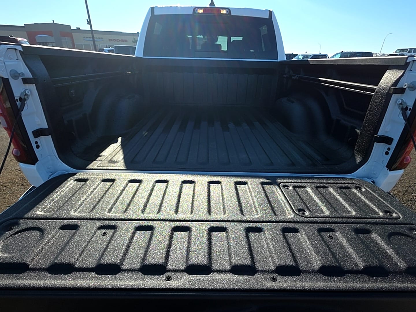 2026 RAM 1500 Laramie - Photo 16