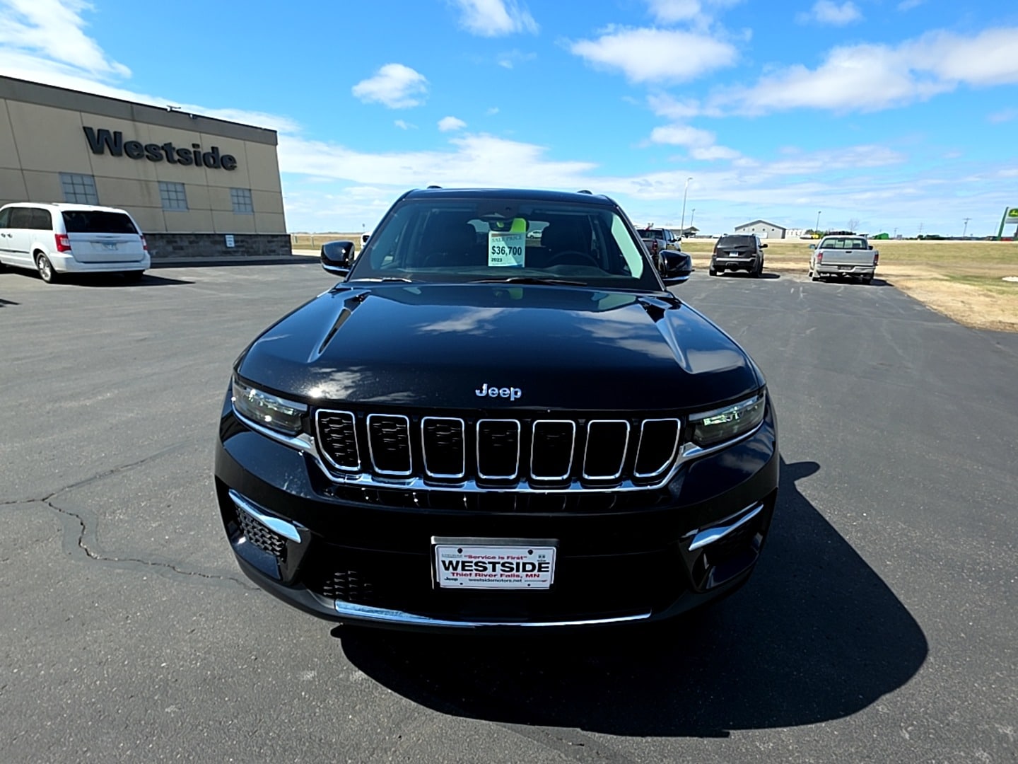 Used 2023 Jeep Grand Cherokee Limited with VIN 1C4RJHBG8PC532957 for sale in Thief River Falls, Minnesota