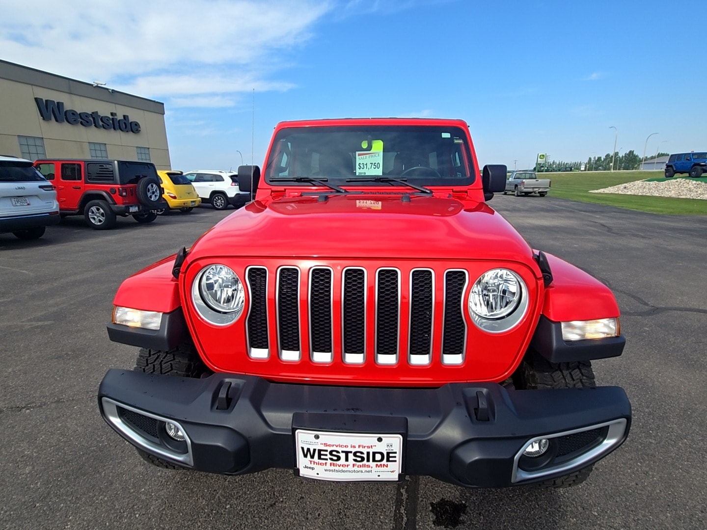 Used 2019 Jeep Wrangler Unlimited Sahara with VIN 1C4HJXEN8KW534585 for sale in Thief River Falls, Minnesota