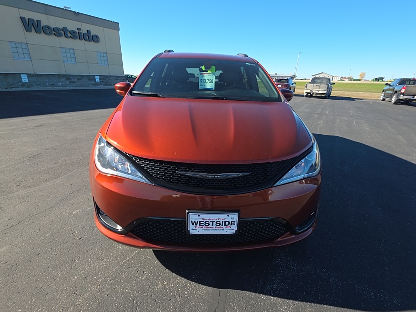 Used 2018 Chrysler Pacifica Touring L with VIN 2C4RC1BG7JR165291 for sale in Thief River Falls, Minnesota