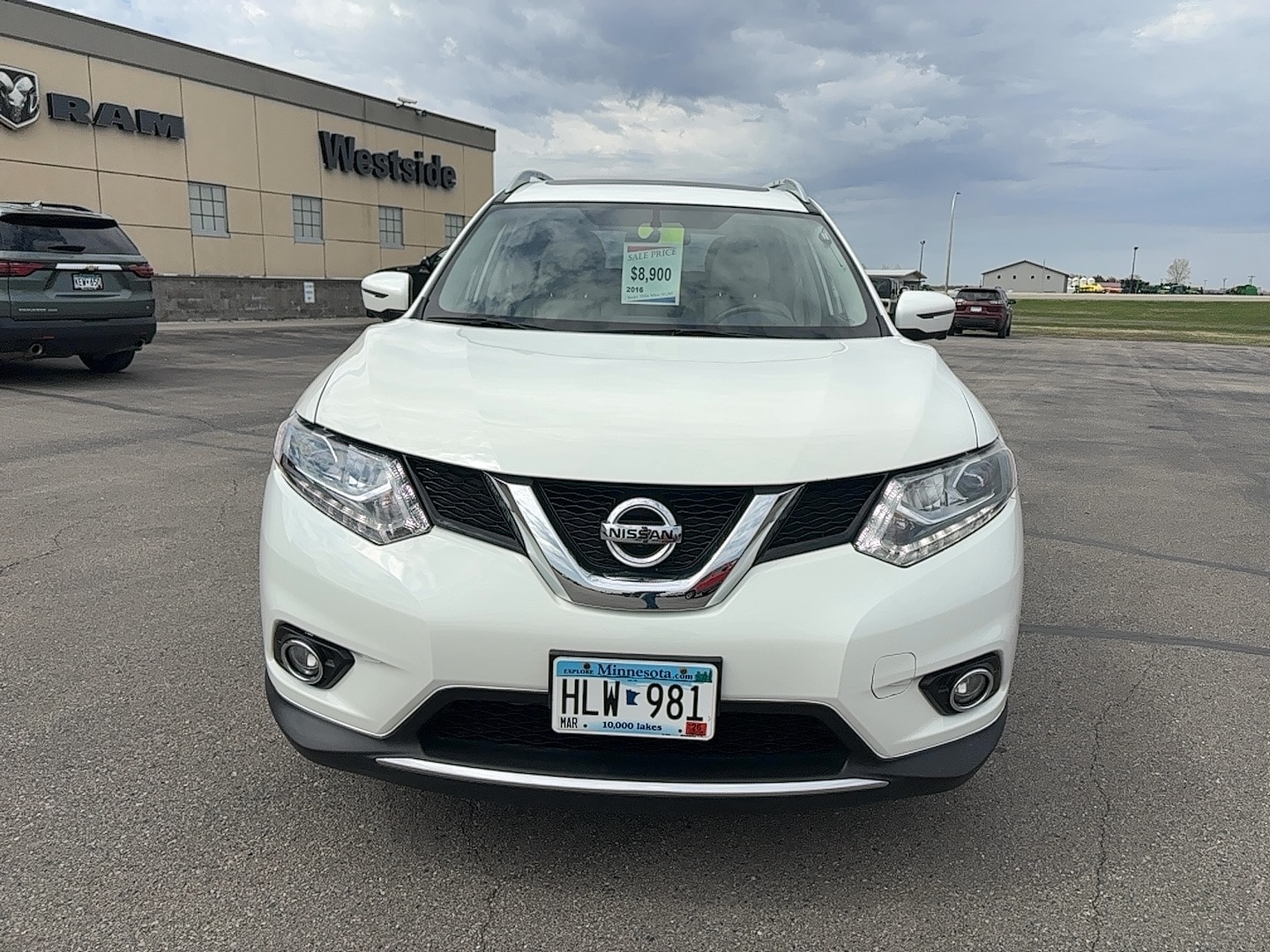 Used 2016 Nissan Rogue SL with VIN 5N1AT2MV0GC778882 for sale in Thief River Falls, Minnesota