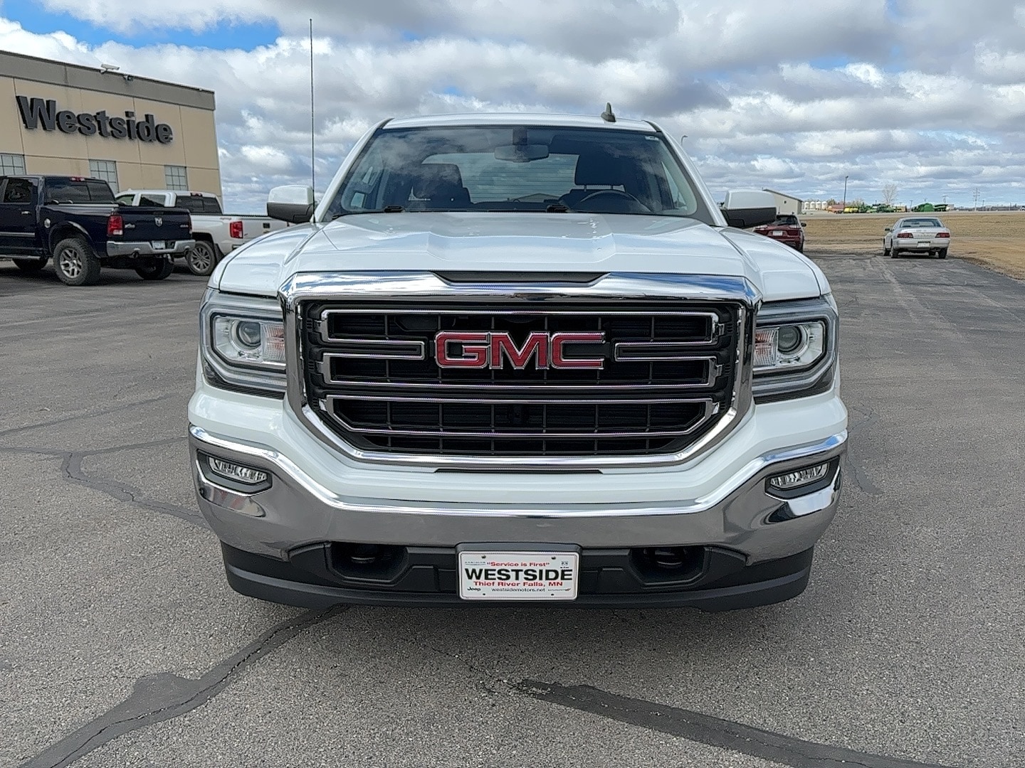 Used 2018 GMC Sierra 1500 SLE with VIN 2GTV2MEC9J1109301 for sale in Thief River Falls, Minnesota
