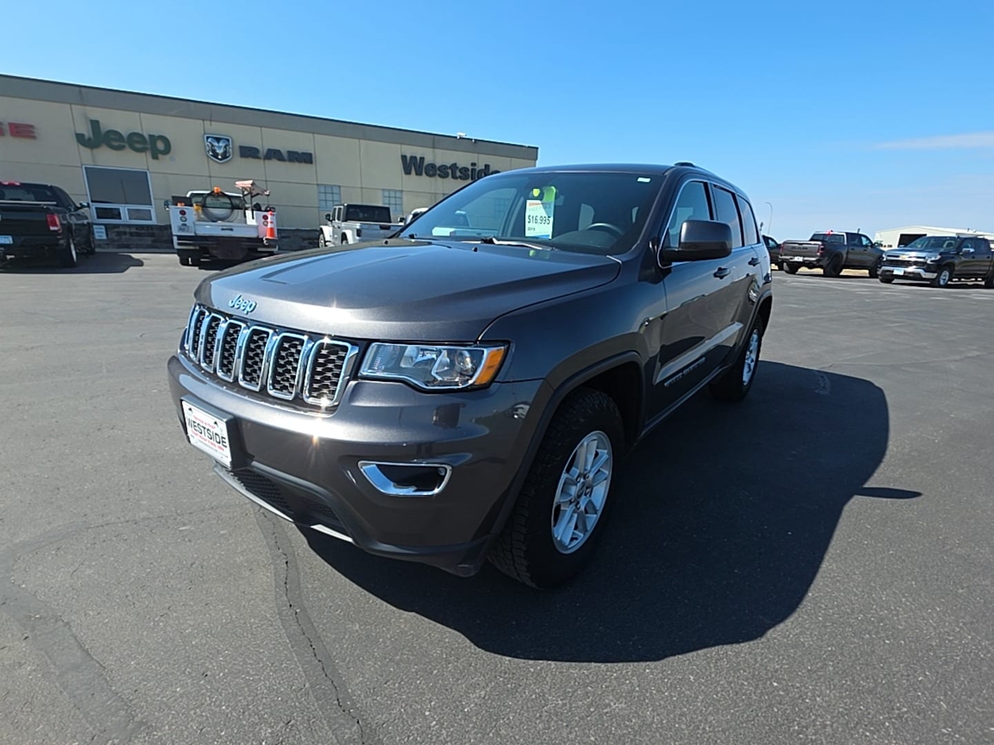 2019 Jeep Grand Cherokee Laredo E 4WD's photo