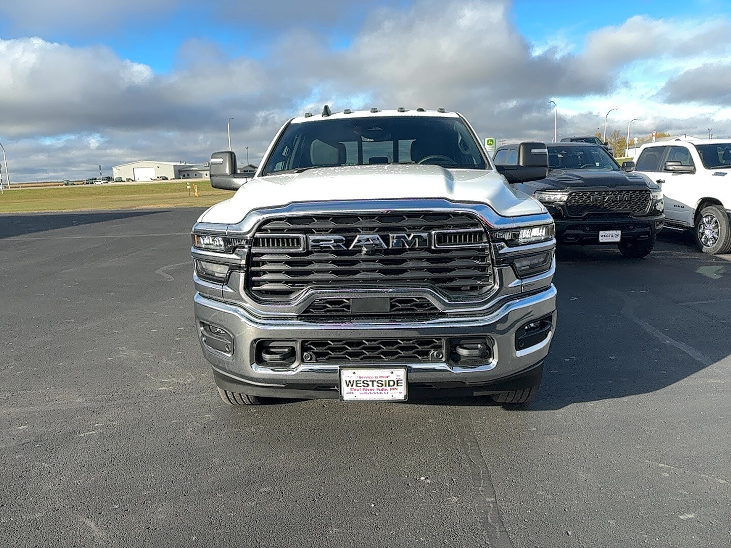 2026 Ram 3500 Tradesman photo 2