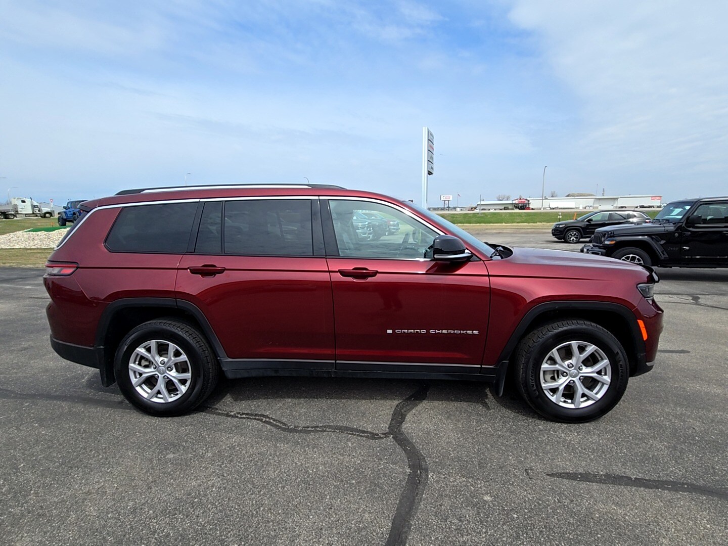 2022 Jeep Cherokee Limited photo 3