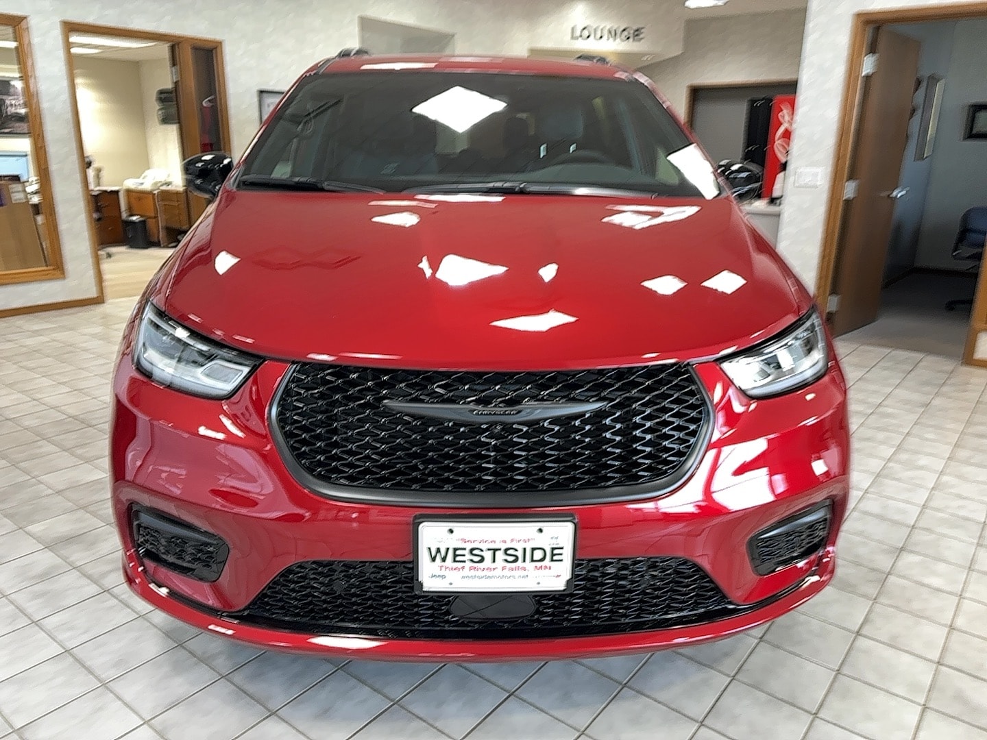 2026 Chrysler Pacifica Select's photo