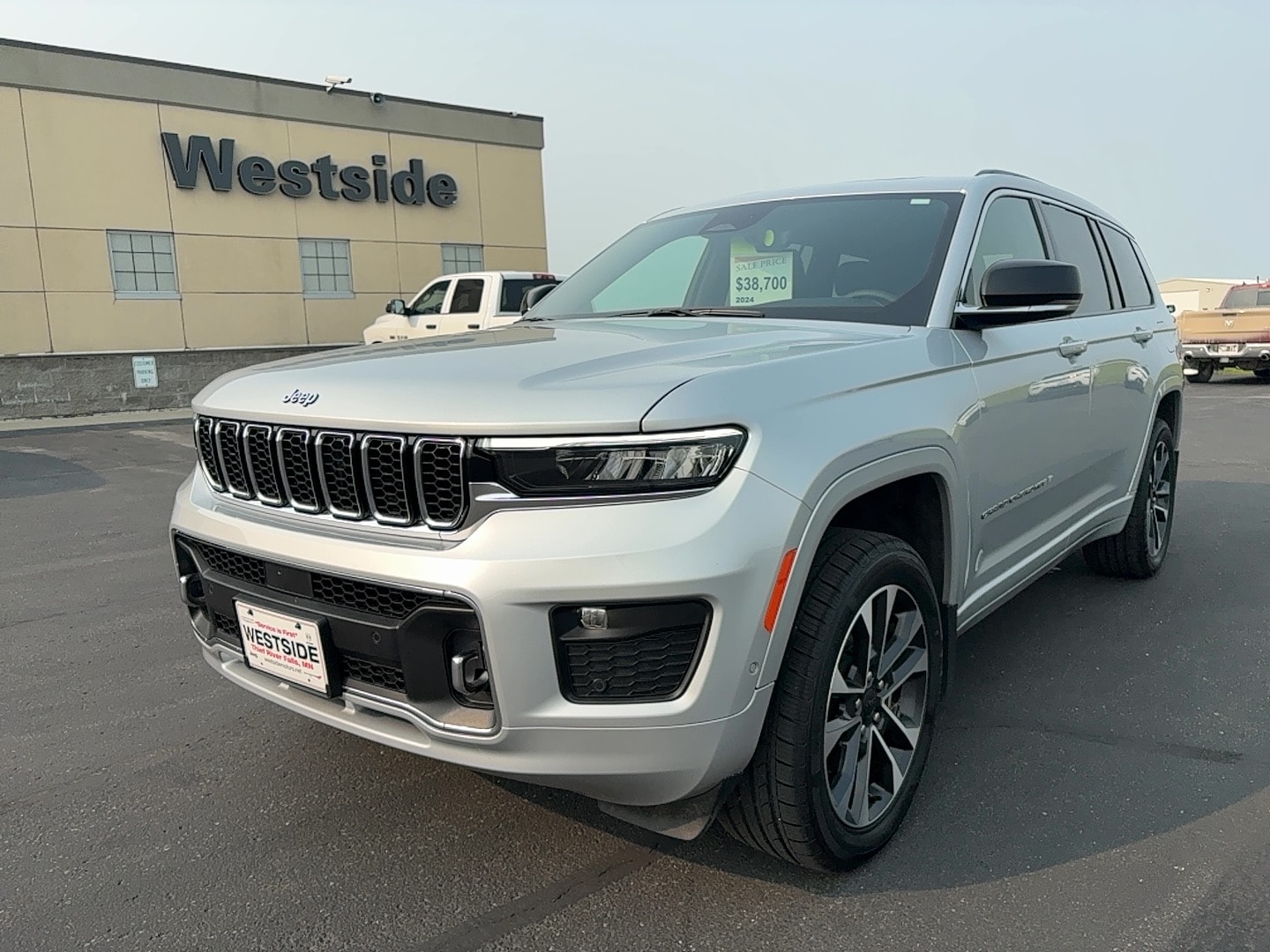 Used 2024 Jeep Grand Cherokee L Overland with VIN 1C4RJKDG6R8923508 for sale in Thief River Falls, Minnesota