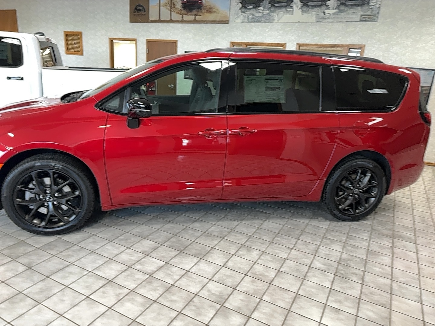 2026 Chrysler Pacifica Select - Photo 8