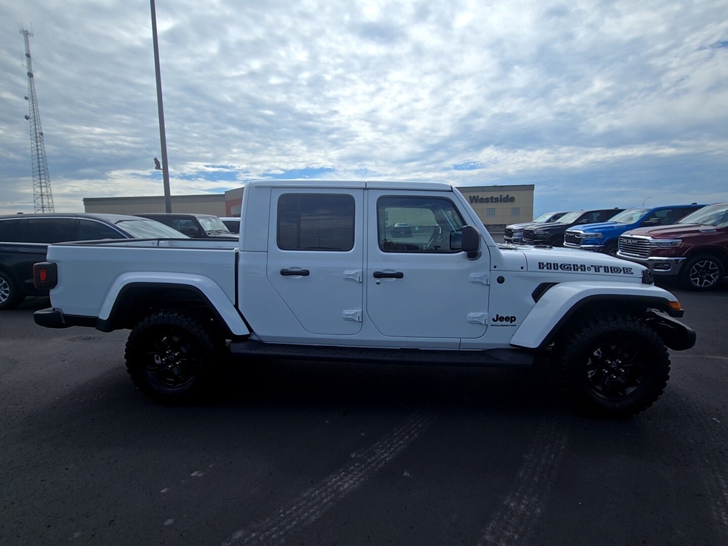 2025 Jeep Gladiator Sport photo 4