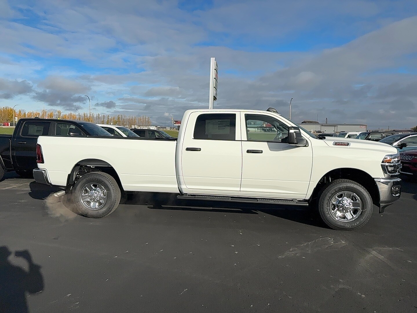 2026 Ram 3500 Tradesman photo 4
