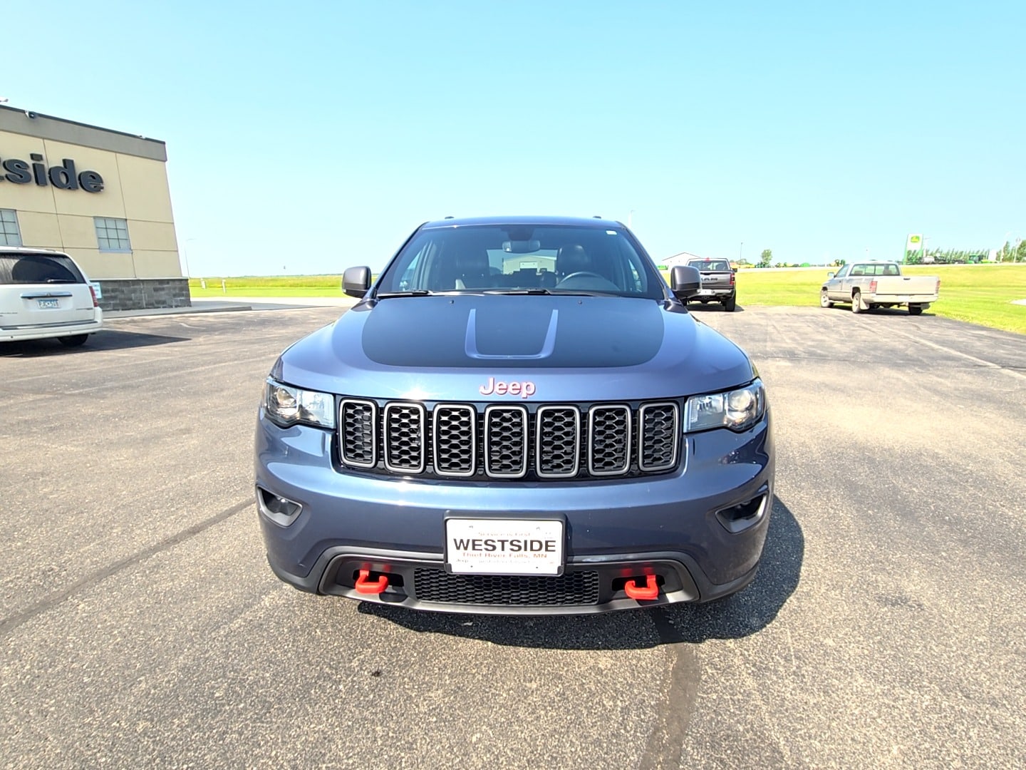 Used 2020 Jeep Grand Cherokee Trailhawk with VIN 1C4RJFLG0LC420604 for sale in Thief River Falls, Minnesota