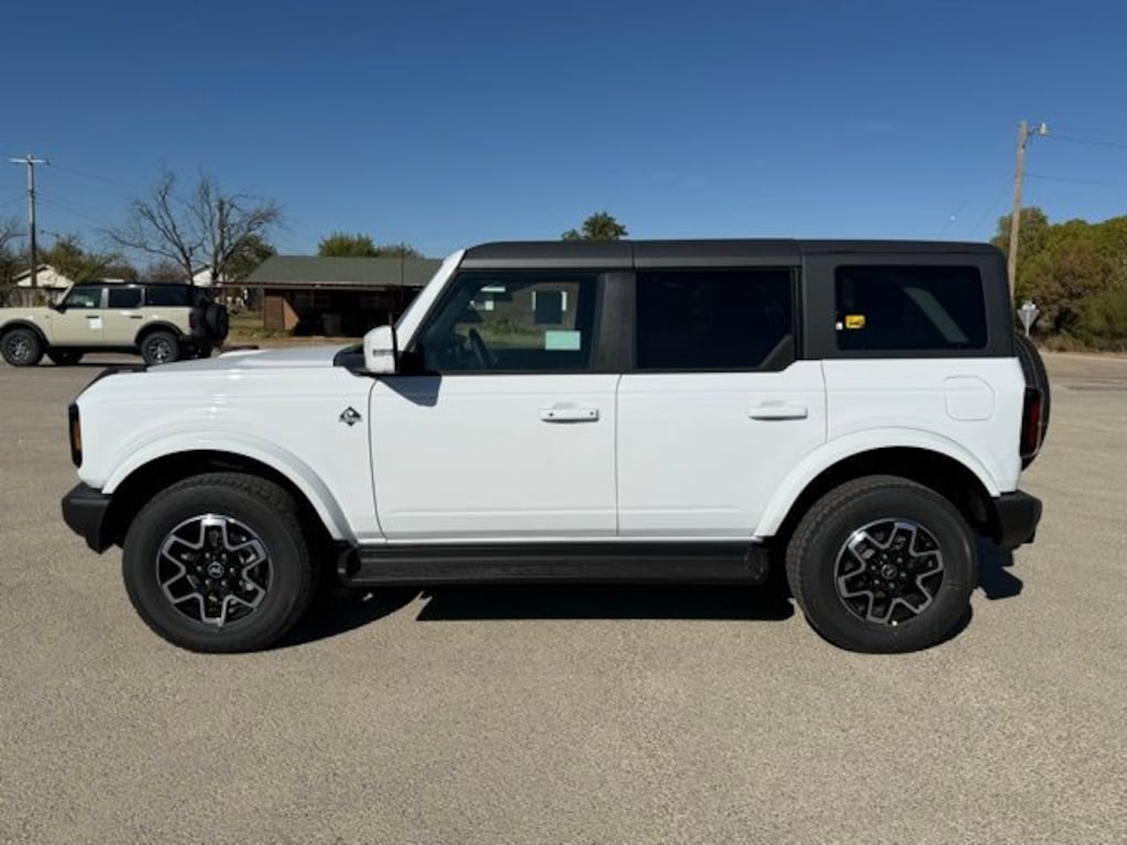 New 2025 Ford Bronco Outer Banks SUV