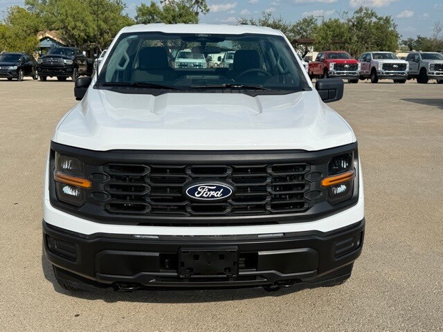 2025 Ford F-150 XL photo 2