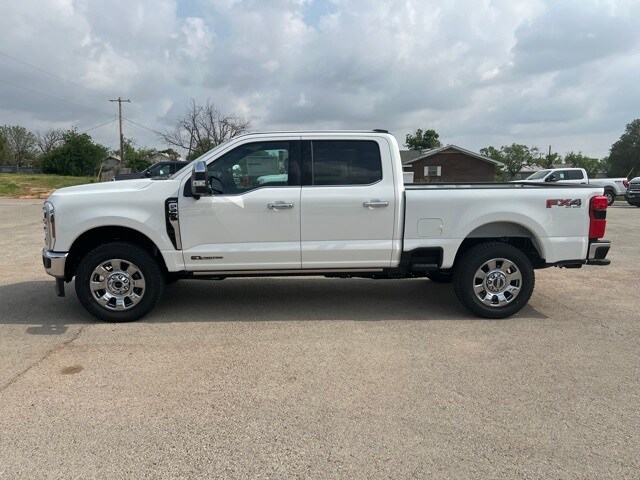 2025 Ford F-250 Lariat photo 4