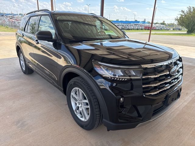 2026 Ford Explorer's photo