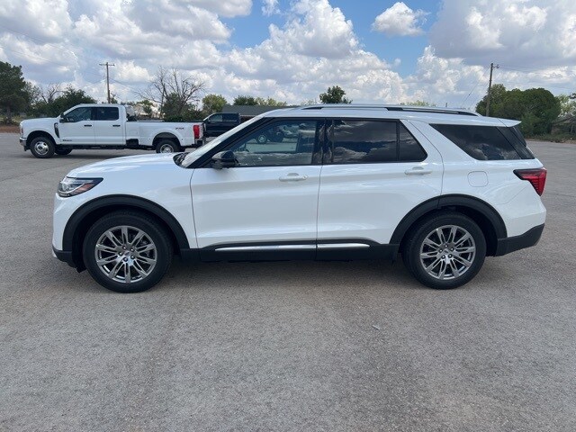 2025 Ford Explorer Platinum photo 4