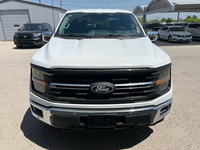 2025 Ford F-150 XLT photo 2