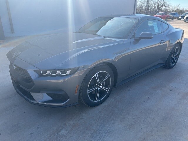 2025 Ford Mustang EcoBoost Premium photo 3