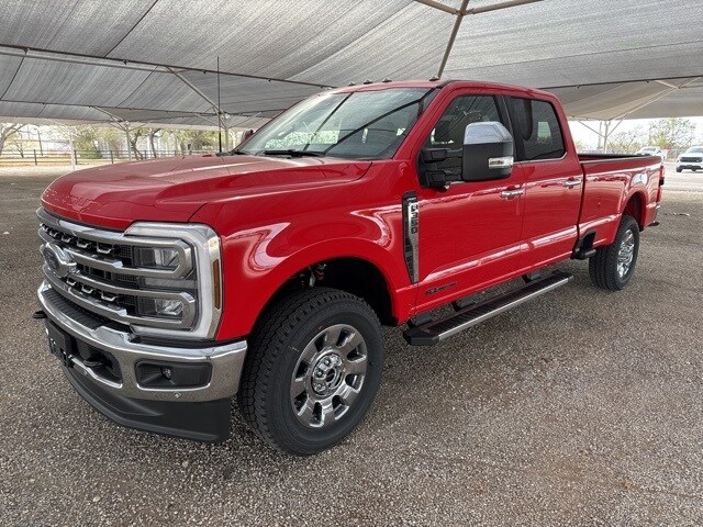 2026 Ford F-350 Lariat photo 3