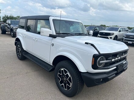 2025 Ford Bronco Outer Banks SUV