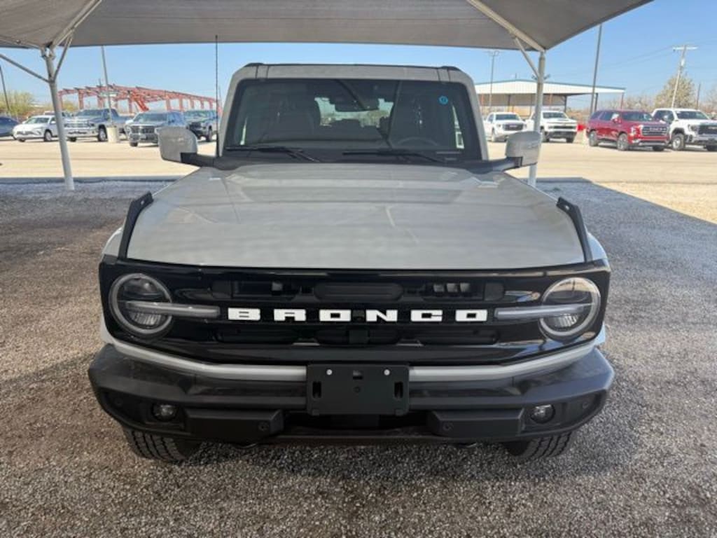 New 2026 Ford Bronco Outer Banks SUV