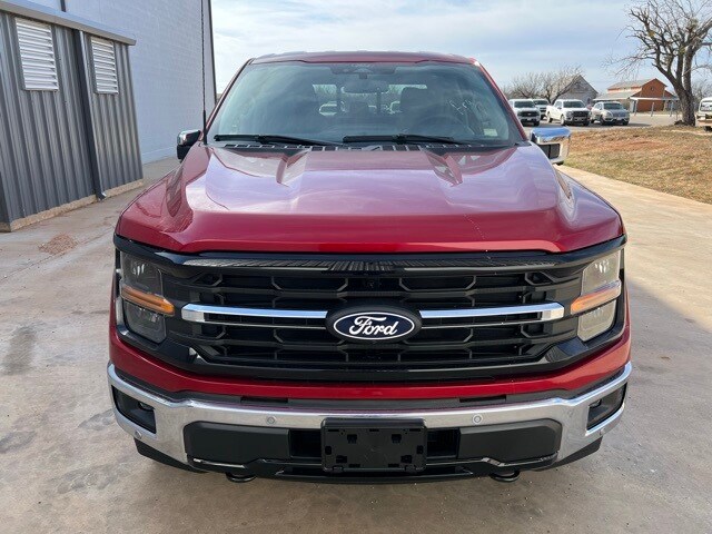 2025 Ford F-150 XLT photo 2